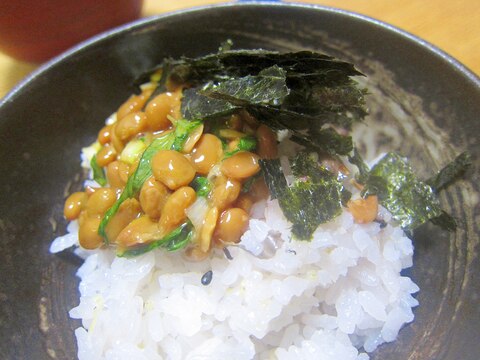 葱と海苔納豆の雑穀米御飯